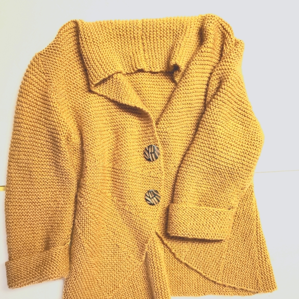 VTG Hand Knitted Acrylic Mary Maxim Pattern Gold Sweater - Picture 2 of 7